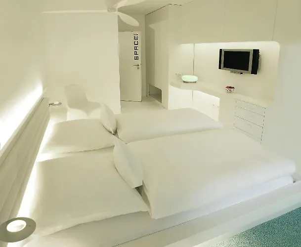 Hotel Vinotel Augustin 3*