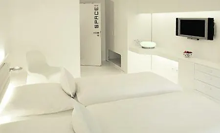 فندق Vinotel Augustin 3*