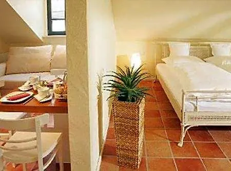 Vinotel Augustin 3*