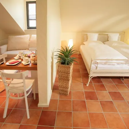 فندق Vinotel Augustin Sulzfeld am Main